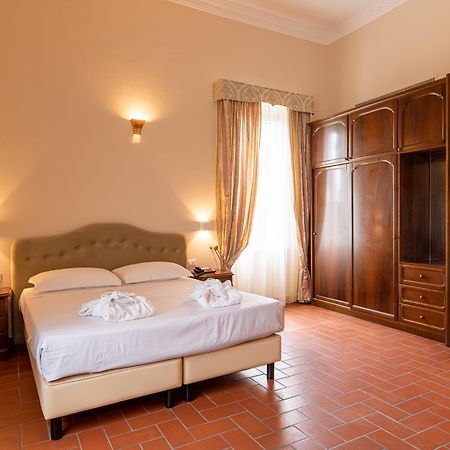 Hotel Villa San Michele Лука Екстериор снимка