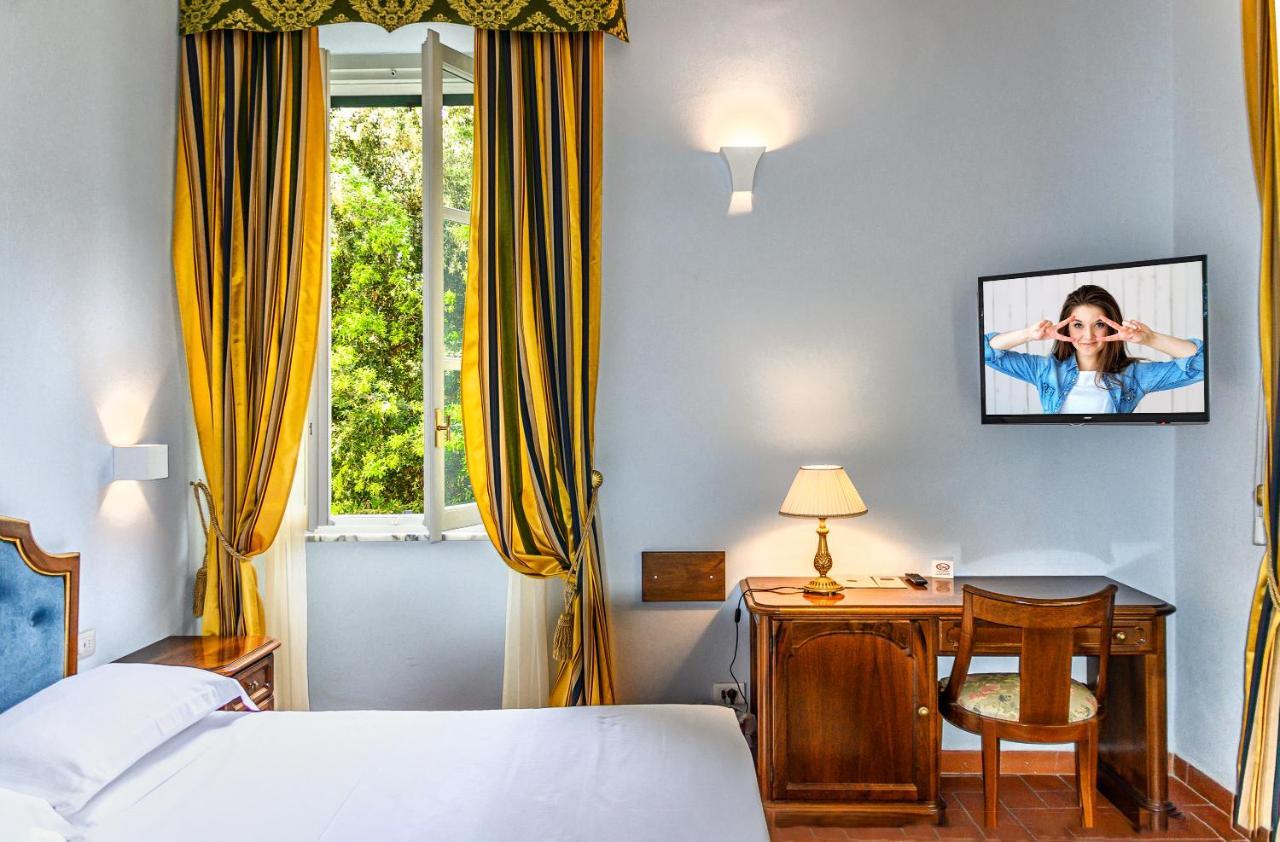 Hotel Villa San Michele Лука Екстериор снимка