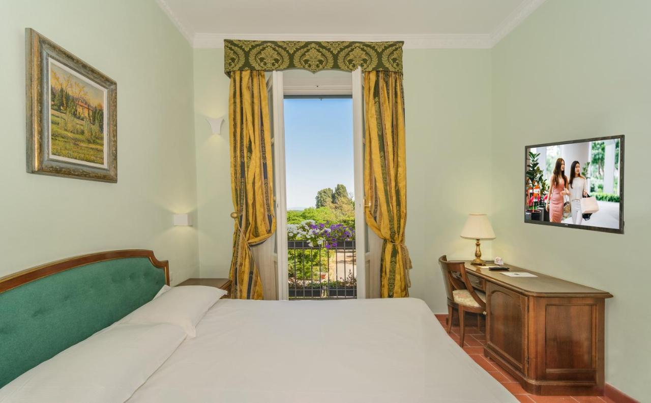 Hotel Villa San Michele Лука Екстериор снимка