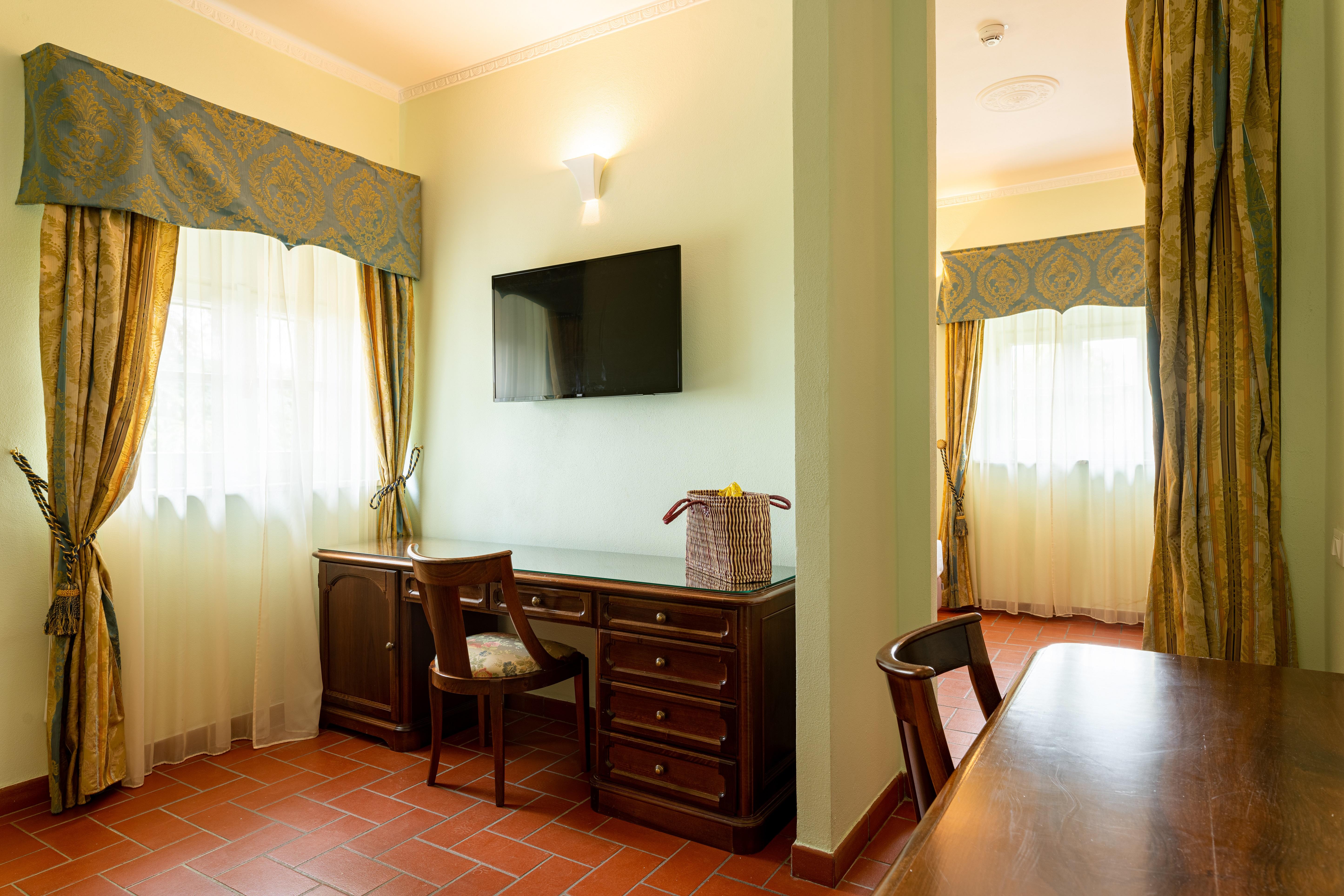 Hotel Villa San Michele Лука Екстериор снимка